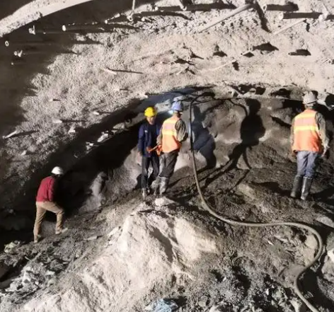 武进拱顶带模注浆料的施工流程及注意事项